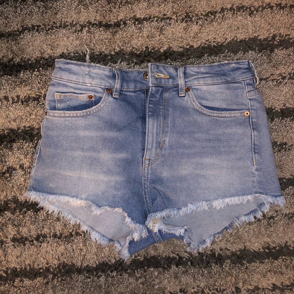 Blue jean Divided shorts